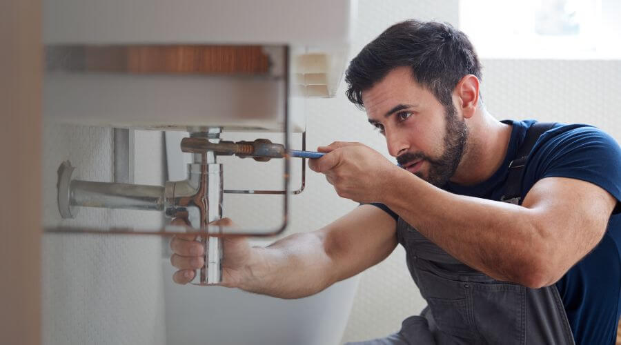 Hot water issue at sink in Closplint, KY